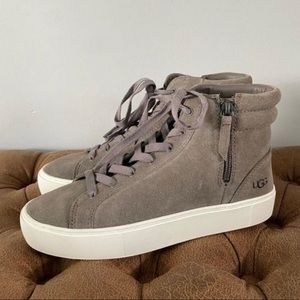 Ugg Ollie leather high top lace up shoe 8
